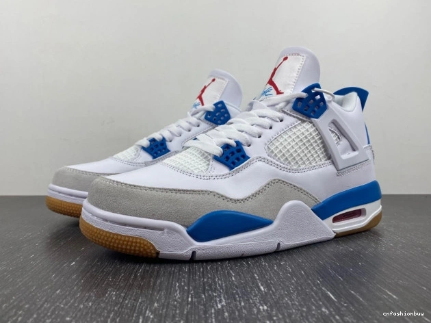4 DR5415-104 Retro Jordan SB 0816